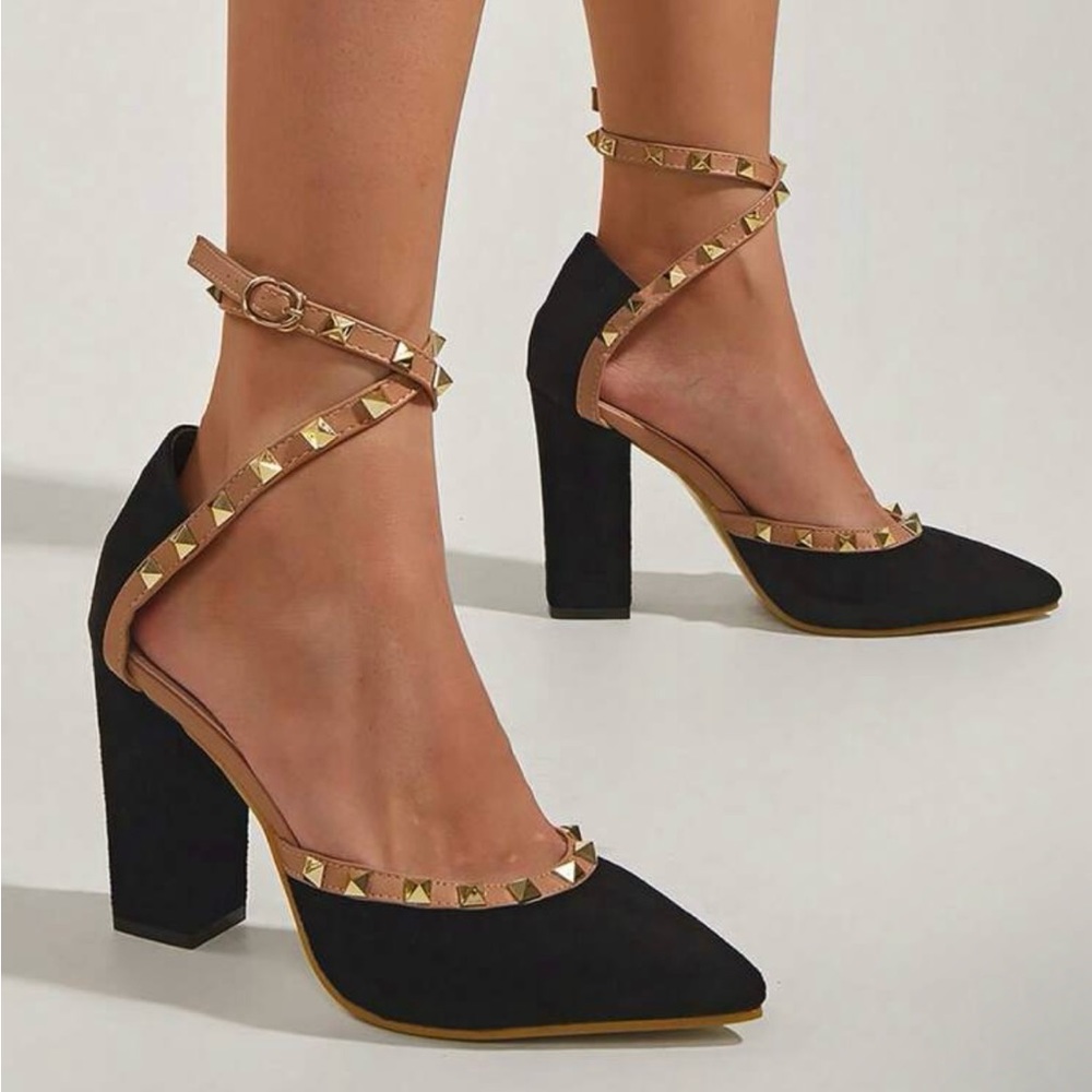 Black Studded Decor Chunky Heeled Ankle Strap Pumps